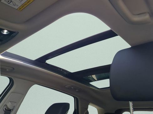 New 2026 Kia Sportage EX image 21