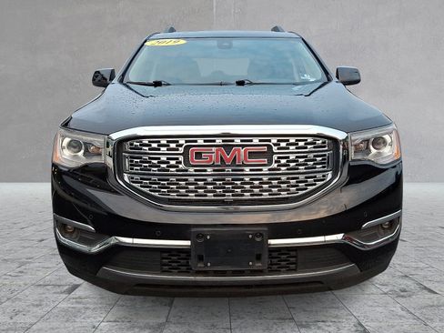 Certified 2019 GMC Acadia Denali w/ Technology Package AWD/4WD image 2