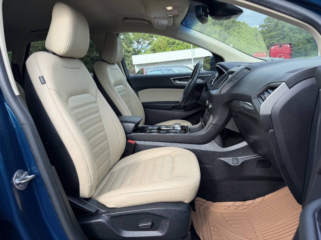 Used 2020 Ford Edge SEL w/ Convenience Package FWD image 13