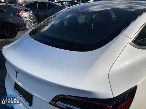 Used 2023 Tesla Model 3 Standard Range image 82