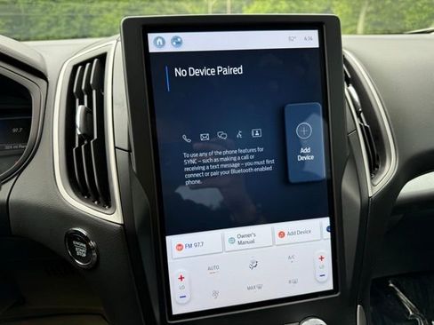 Certified 2024 Ford Edge SE w/ Black Appearance Package image 22