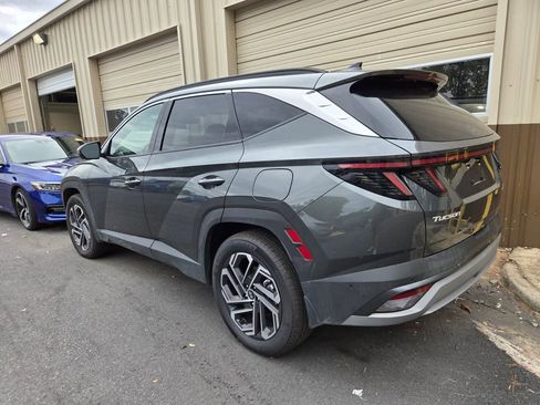 Used 2025 Hyundai Tucson Limited AWD/4WD image 5