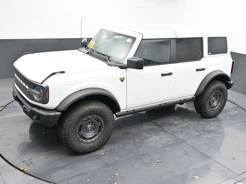 New 2025 Ford Bronco Badlands w/ Sasquatch Package image 39