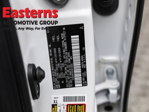 Used 2024 Toyota Highlander Platinum image 40