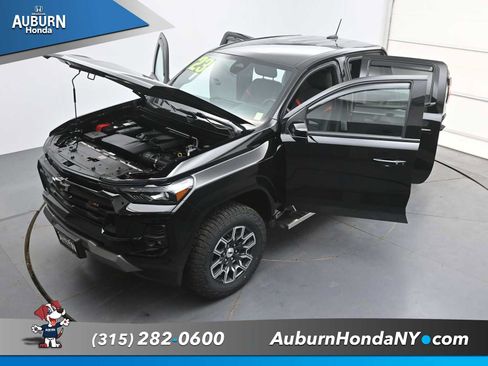 Used 2023 Chevrolet Colorado Z71 w/ Z71 Convenience Package 2 AWD/4WD image 33