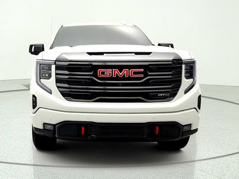 Used 2023 GMC Sierra 1500 AT4 w/ Technology Package AWD/4WD image 2