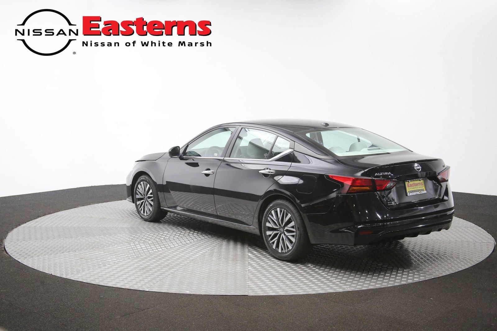 Used 2024 Nissan Altima 2.5 SV FWD image 62