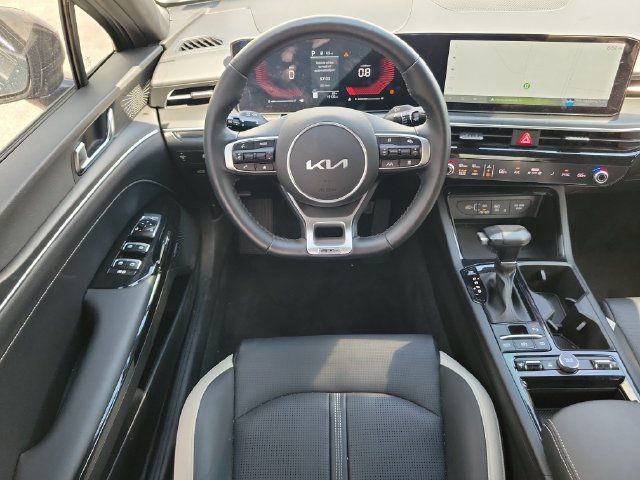 Used 2025 Kia K5 GT-Line w/ GT-Line Premium Package AWD/4WD image 12
