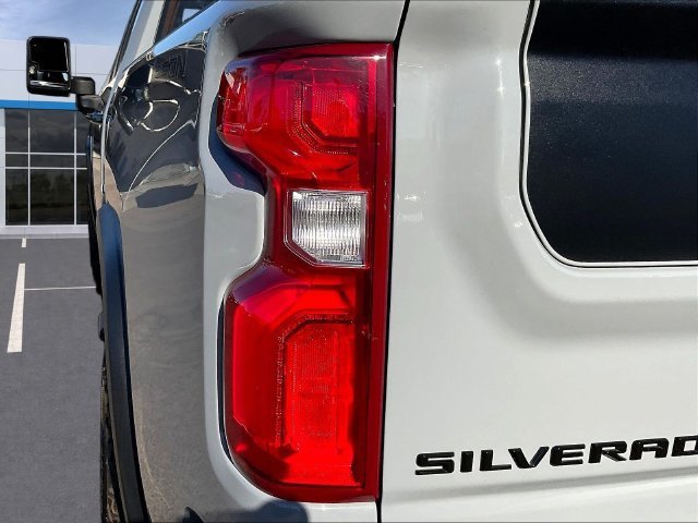 Certified 2024 Chevrolet Silverado 2500 ZR2 w/ ZR2 Bison Edition AWD/4WD image 26
