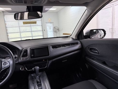 Used 2022 Honda HR-V EX image 26