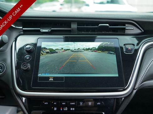 Used 2023 Chevrolet Bolt EUV LT FWD image 10
