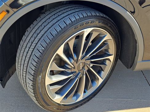 Used 2020 Lincoln Aviator Reserve w/ Equipment Group 202A image 33