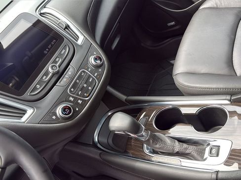 Used 2023 Chevrolet Malibu LT w/ LPO, Floor Liner Package FWD image 20