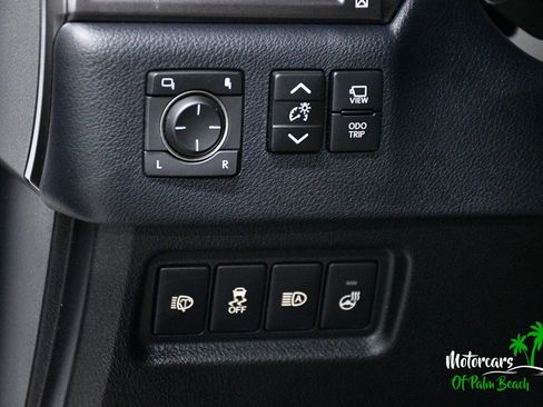 Used 2023 Lexus GX 460 w/ Black Line Special Edition AWD/4WD image 27