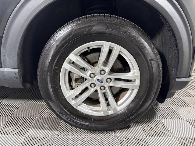 Used 2023 Ford Explorer XLT AWD/4WD image 11
