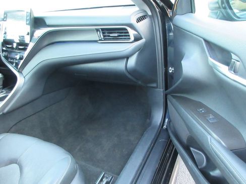 Used 2024 Toyota Camry XSE FWD image 18