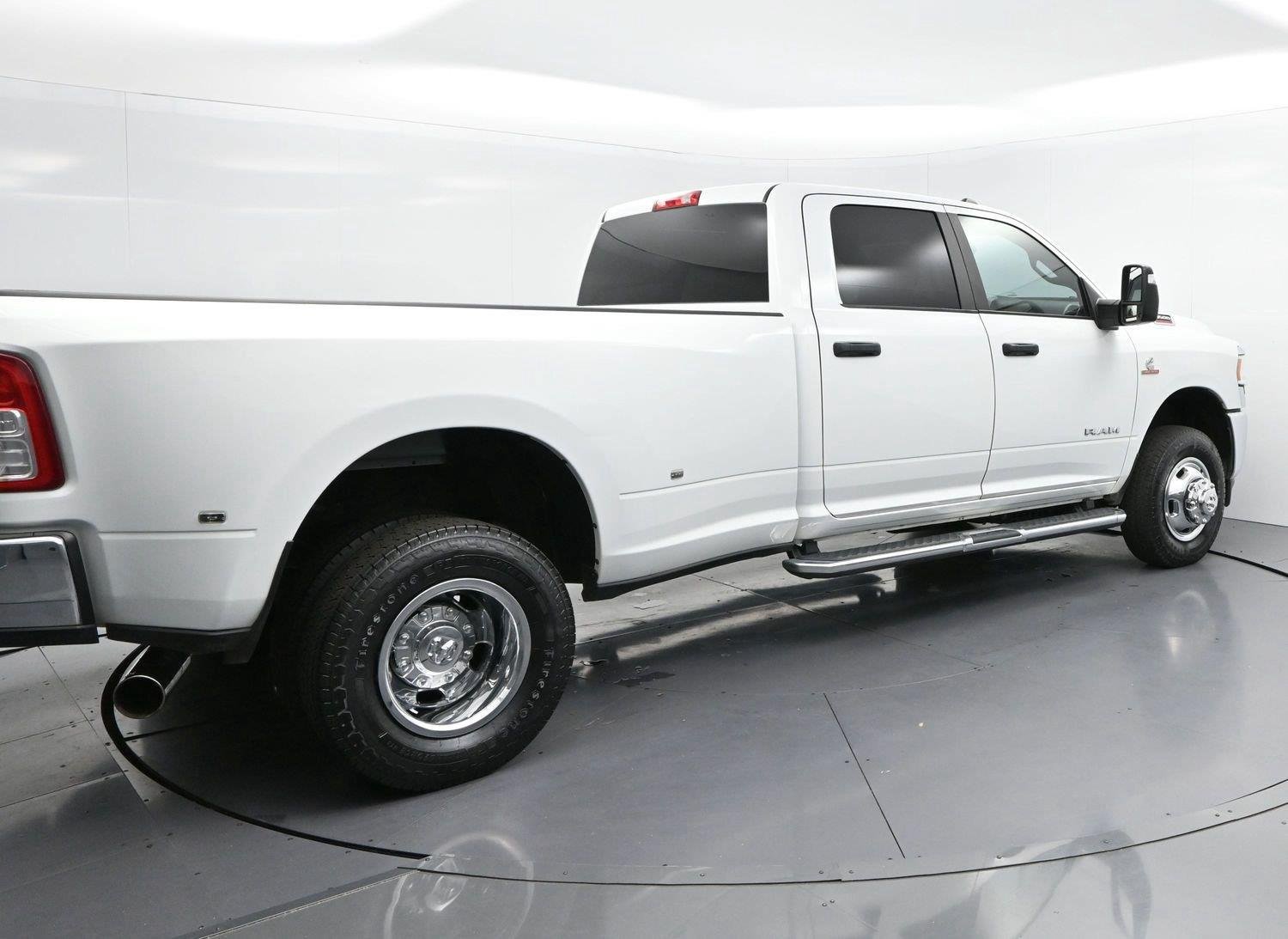 Used 2024 RAM 3500 Big Horn AWD/4WD image 7
