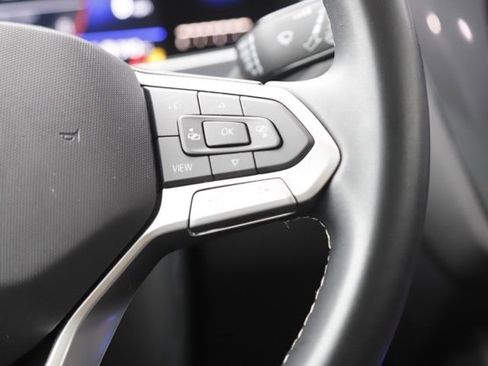 Used 2022 Volkswagen Tiguan SE image 23