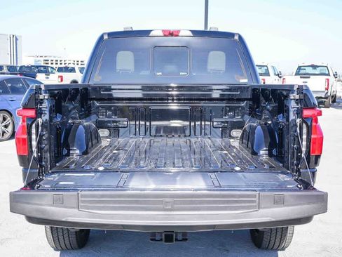 Used 2025 Ford F150 Lightning Platinum AWD/4WD image 27
