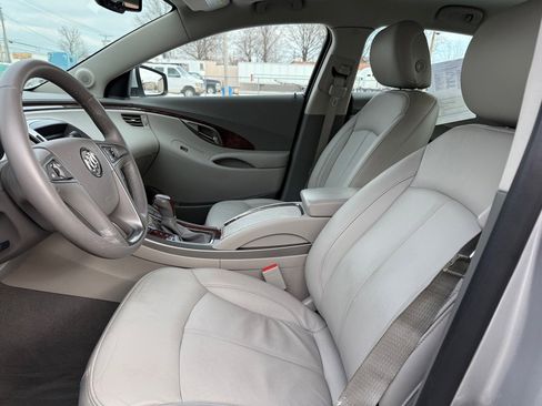 Used 2011 Buick LaCrosse CXL image 9