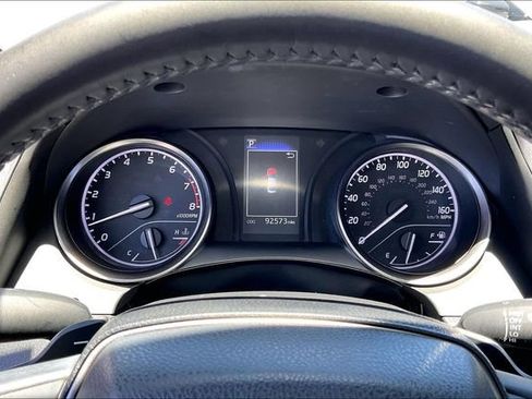 Used 2021 Toyota Camry SE FWD image 20