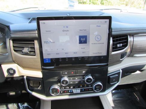 Used 2024 Ford Expedition Max Limited image 16