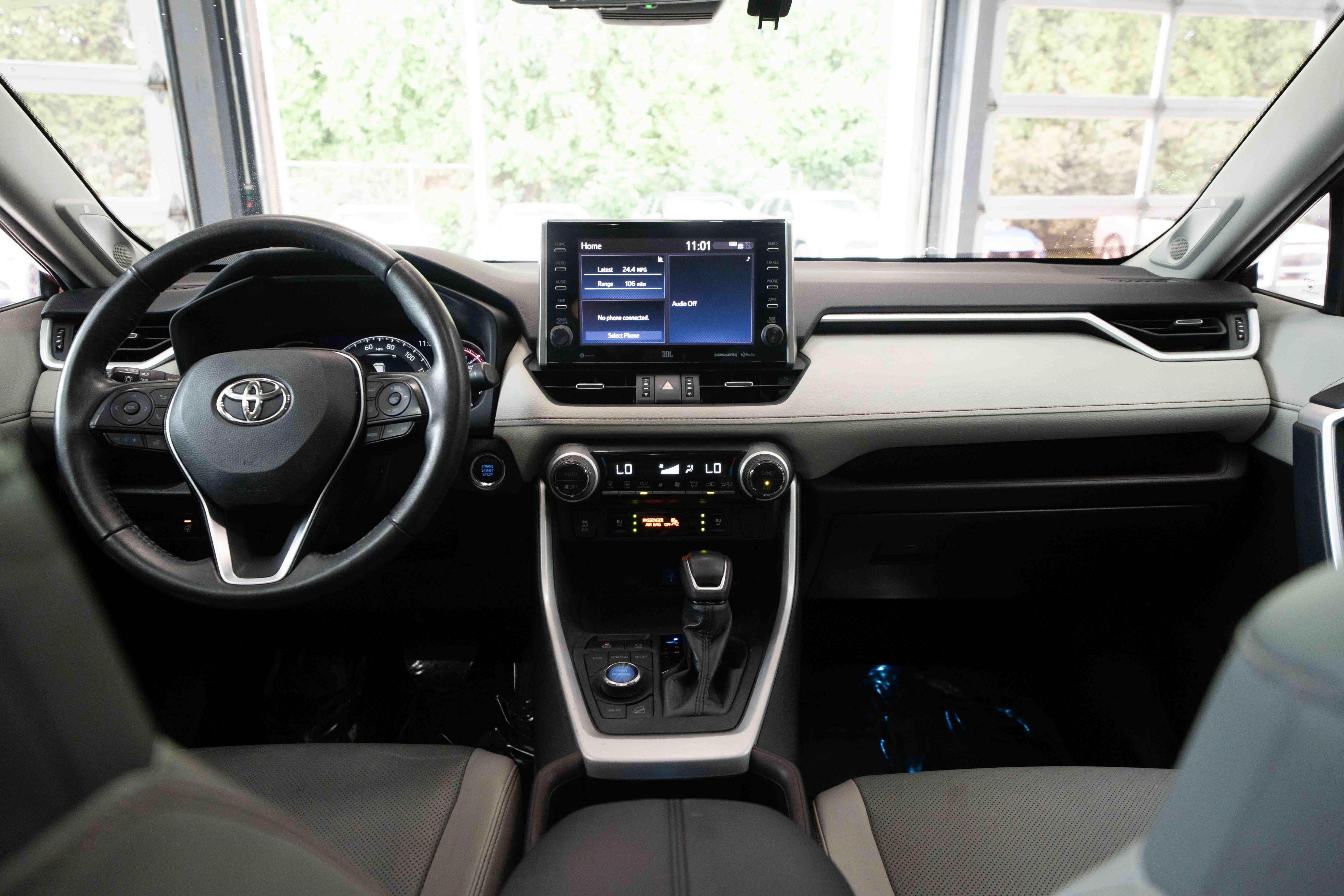 Used 2022 Toyota RAV4 Limited w/ Limited Grade Weather Package AWD/4WD image 20