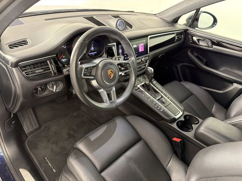 Certified 2019 Porsche Macan S AWD/4WD image 4