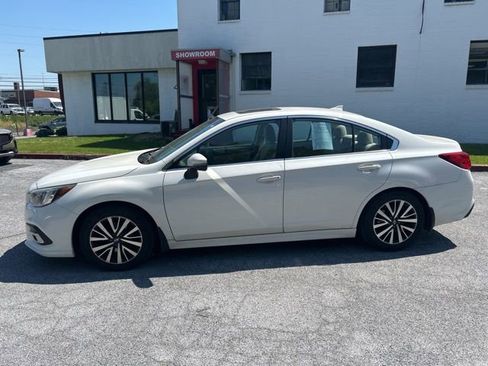 Used 2018 Subaru Legacy 2.5i Premium AWD/4WD image 7