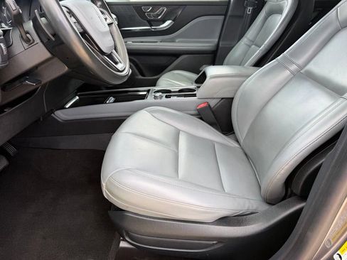 Used 2021 Lincoln Corsair FWD image 13