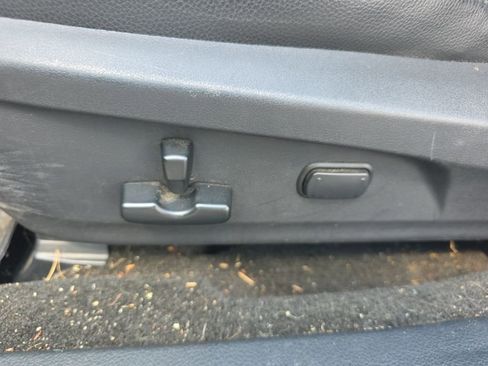 Used 2013 Subaru Outback 2.5i Limited w/ Moonroof Pkg image 19