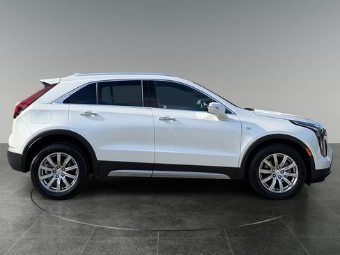 Used 2023 Cadillac XT4 Premium Luxury w/ Technology Package AWD/4WD image 10