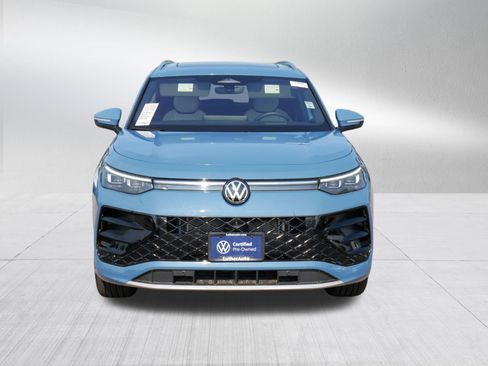 Certified 2025 Volkswagen Tiguan SEL R-Line AWD/4WD image 2