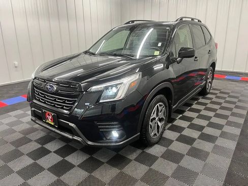 Used 2024 Subaru Forester Premium AWD/4WD image 8