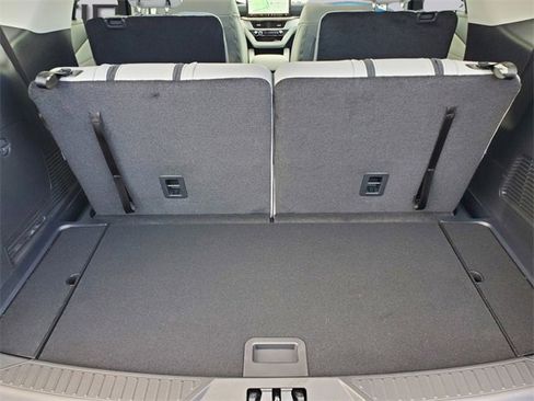 New 2025 Ford Explorer Active w/ Active Comfort Package image 40