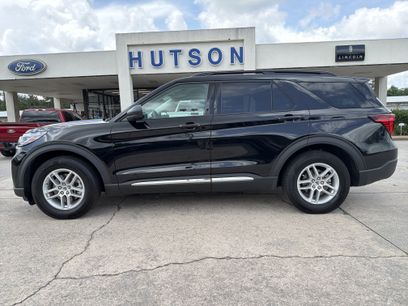 Used 2025 Ford Explorer Active w/ Active Comfort Package