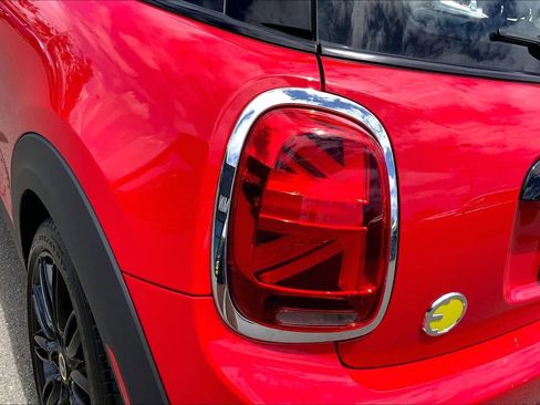 Certified 2024 MINI Cooper SE FWD image 27