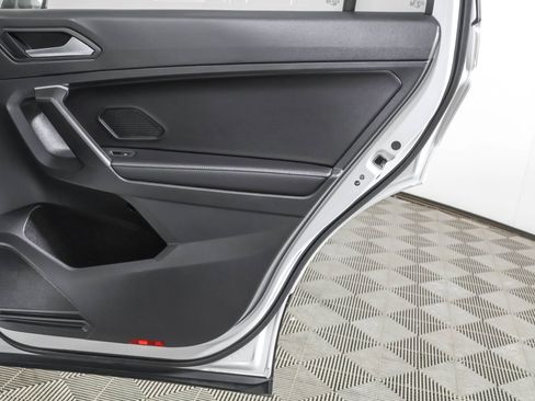 Used 2024 Volkswagen Tiguan S image 41