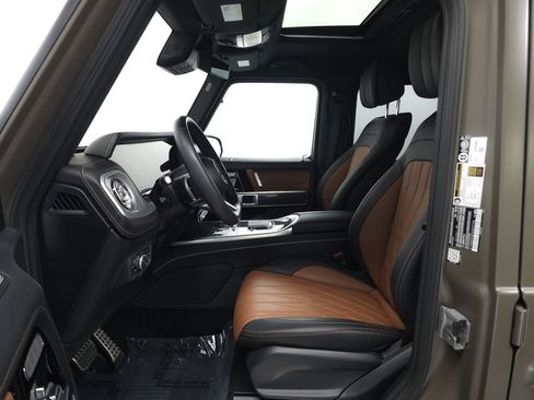 Used 2025 Mercedes-Benz G 580 w/ EQ Technology image 8