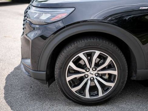 Used 2025 Ford Explorer ST-Line AWD/4WD image 9