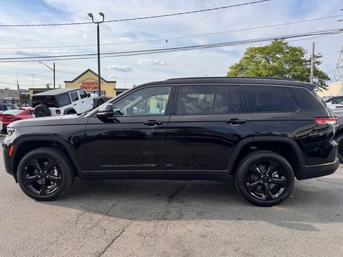 Used 2026 Jeep Grand Cherokee L Limited w/ Limited Altitude Package AWD/4WD image 4