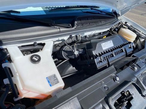 Used 2024 Chevrolet Express 2500 Extended image 16