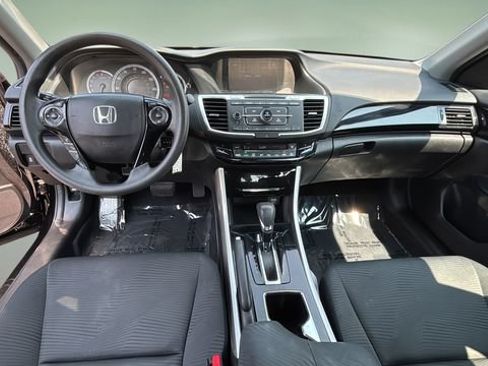 Used 2016 Honda Accord LX image 16