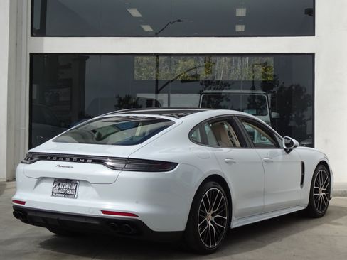 Used 2022 Porsche Panamera Platinum Edition RWD image 8