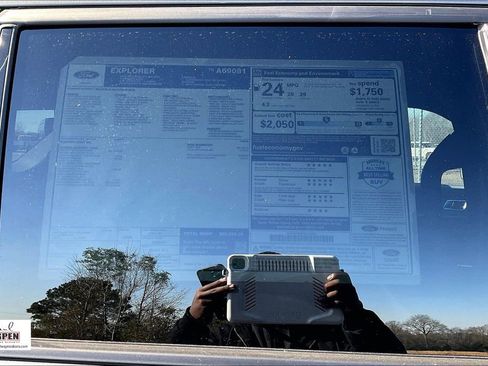 New 2026 Ford Explorer ST-Line w/ ST-Line Street Pack image 14