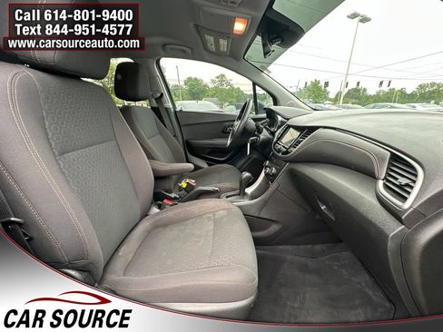 Used 2018 Chevrolet Trax LS w/ Fleet Convenience Package FWD image 26