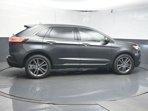 Used 2019 Ford Edge Titanium w/ Cold Weather Package image 8