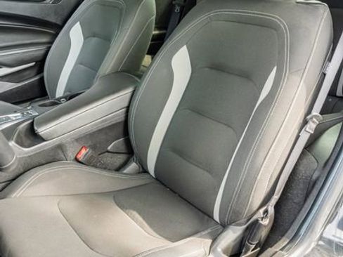 Used 2020 Chevrolet Camaro LT image 19