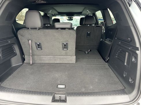 Used 2024 GMC Acadia AT4 w/ Super Cruise Package image 10