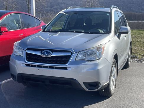 Used 2014 Subaru Forester 2.5i Premium w/ All-Weather Package image 2